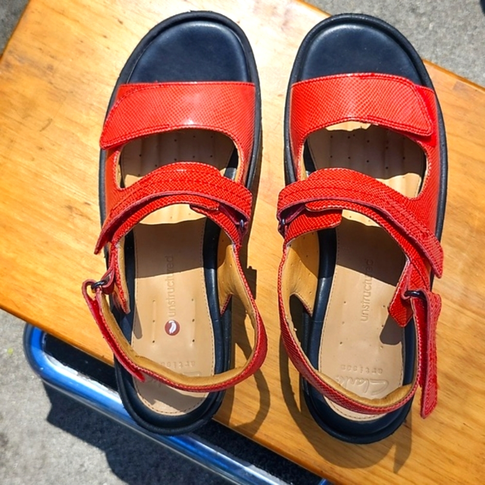 Red Sandals - Picture 5 of 8
